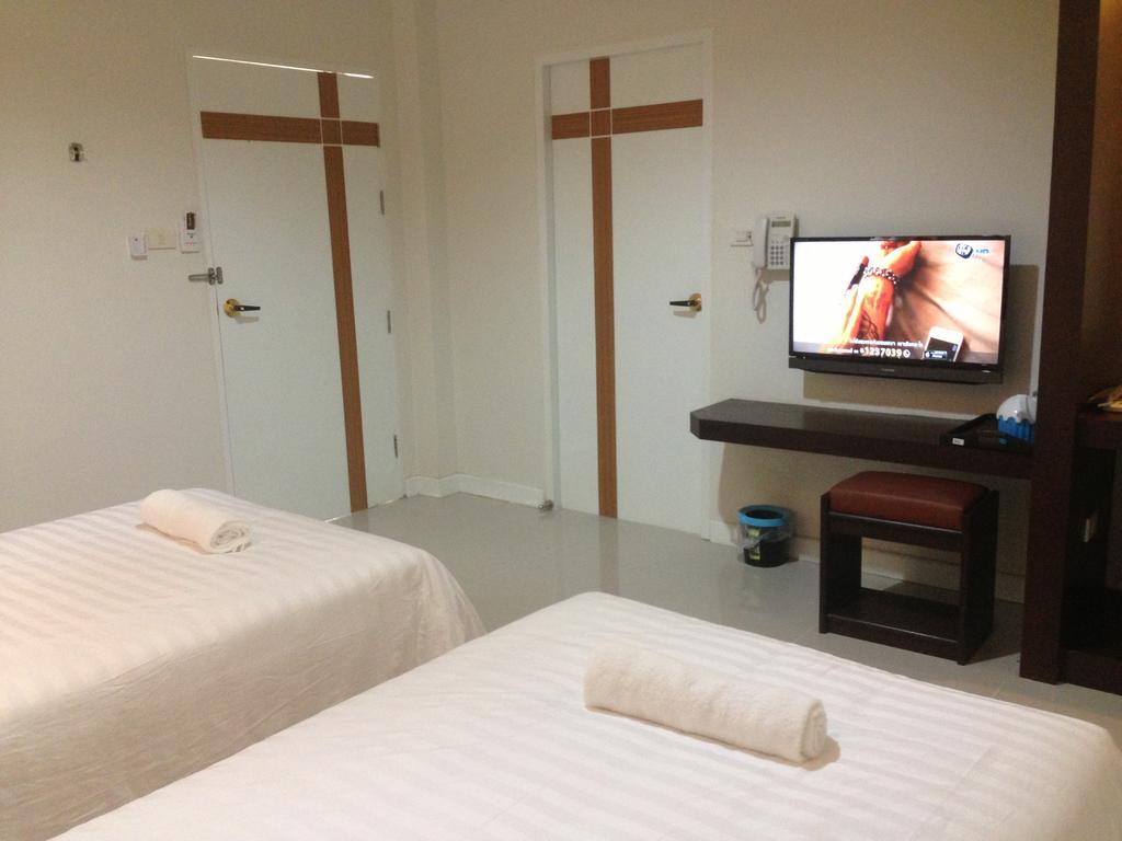 Saabpaiboon Grand Resort Ban Talat Rum bild